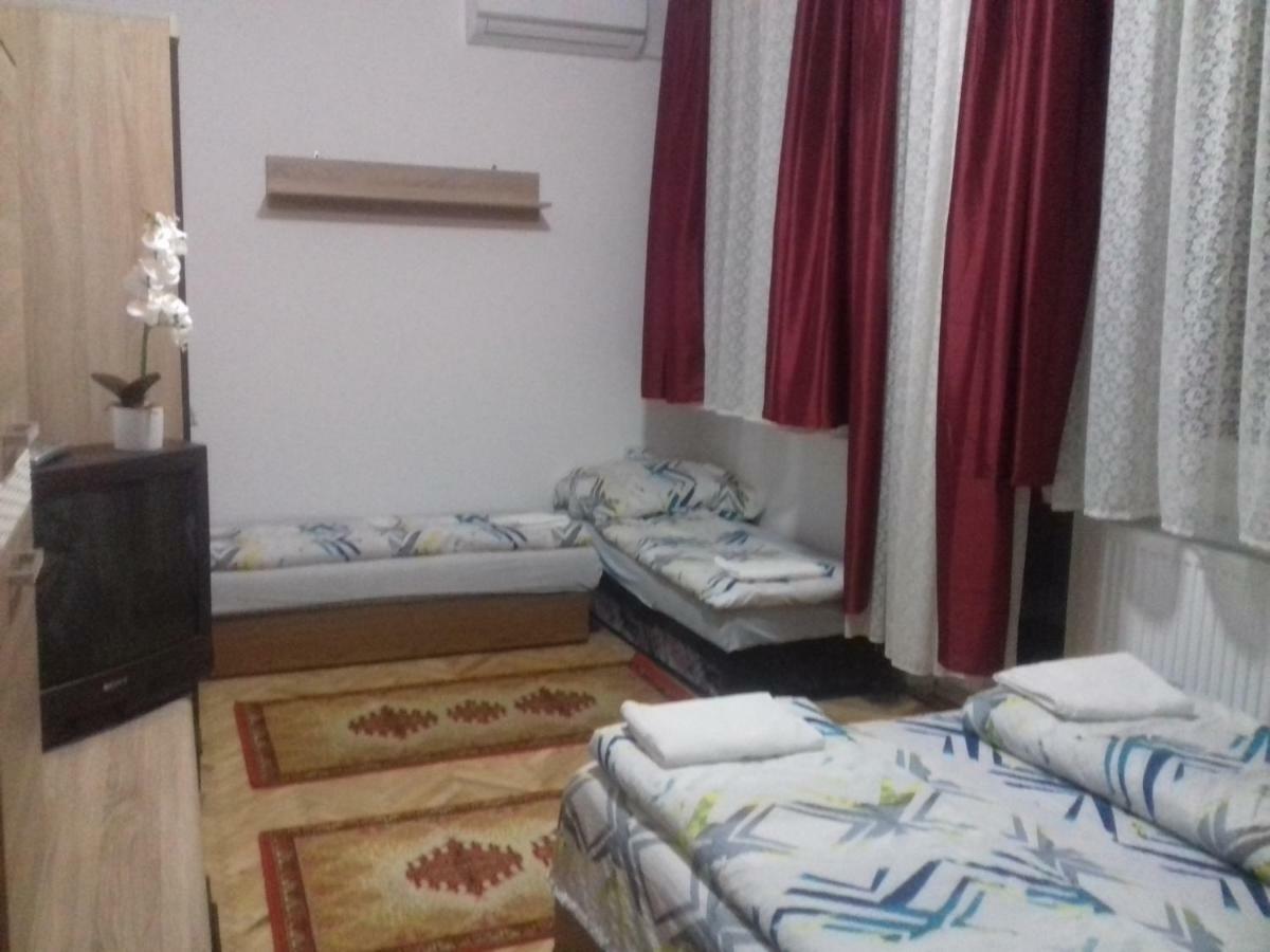 Harmatcsepp Apartmanhaz Ньїредьгаза Екстер'єр фото